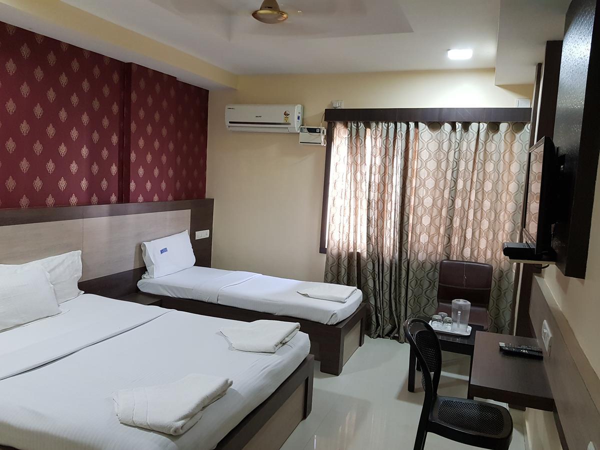 Hotel Abm International Bangalore Exteriör bild